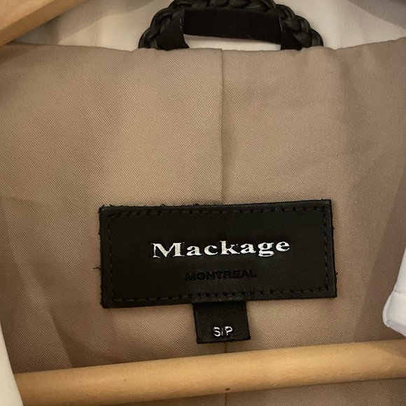 Mackage trench genuine leather small - Picture 3 of 5
